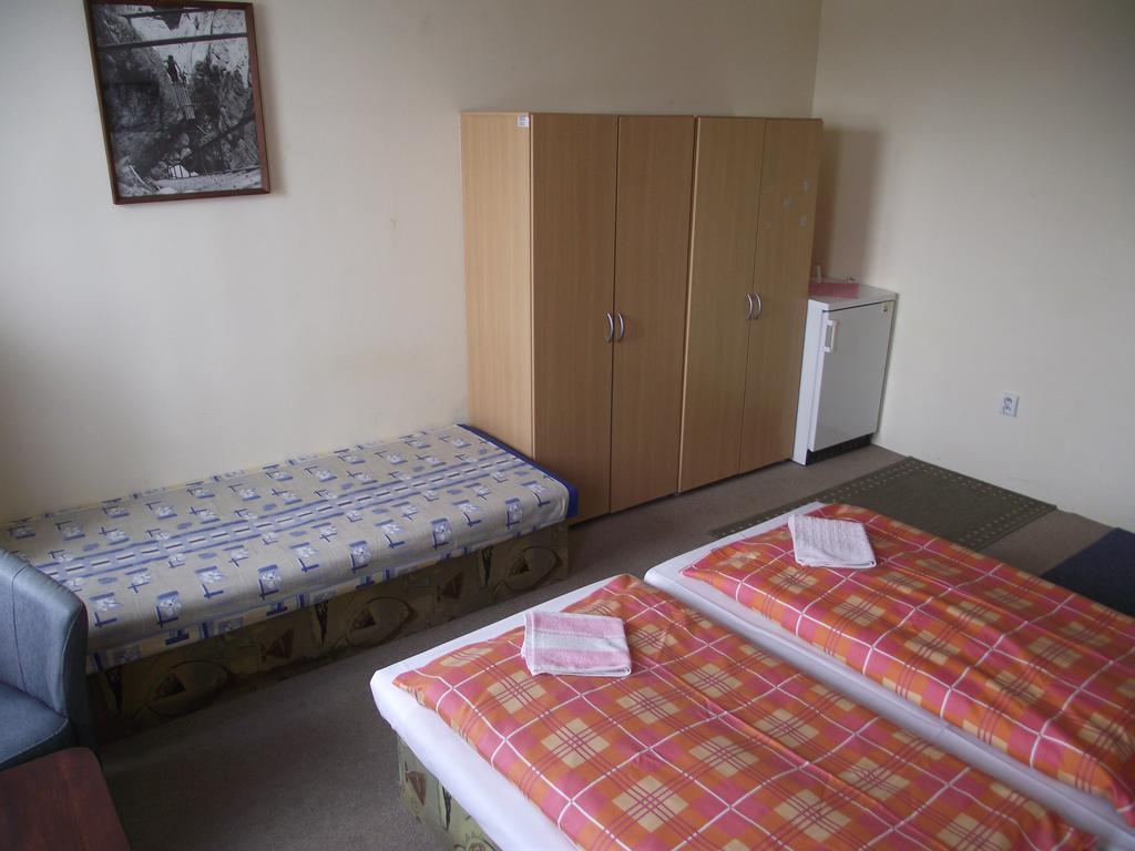 Penzion Slavia Poprad Exterior photo